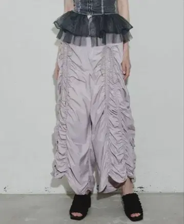 라벨 에튀드 드로스트 개더 와이드 팬츠