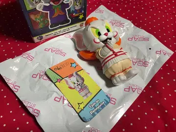 워너 브라더스 톰과 제리 100주년 피규어 페니와이즈