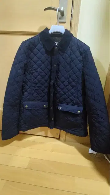 비니야드바인즈 퀼팅 자켓