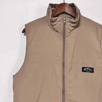 어반 리서치 베이지 충전솜 베스트 남성용