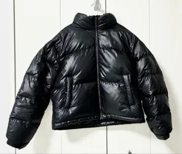 GUESS 블랙 숏 기장 다운 자켓