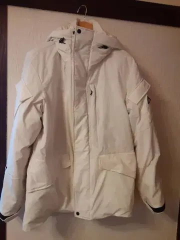 BEAMS 다운 자켓 화이트