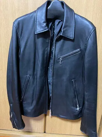 tk.TAKEO KIKUCHI 램 가죽 라이더스 M