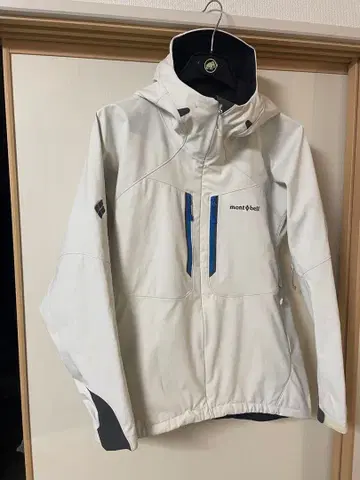몽벨 파우더 쉐드 파카 화이트 L 사이즈 컨디션 최상 마운틴 파카