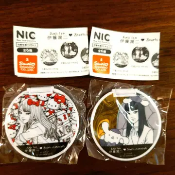 이토 준지 산리오 캐릭터즈 컴팩트 거울