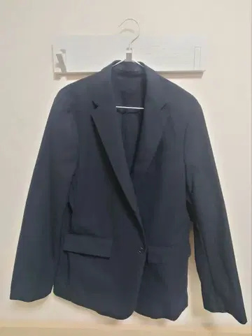 유니클로 감동 자켓 네이비 L 사이즈