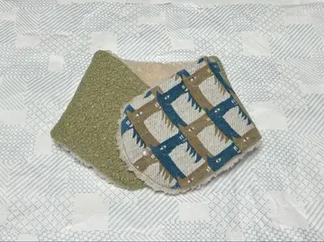 핸드메이드 미나 페르호넨 넥워머 thoroughbred