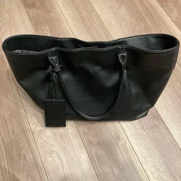 tk. 블랙 토트백