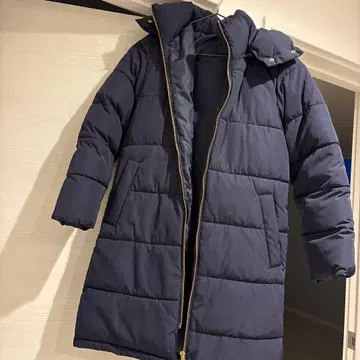 GU 네이비 롱 다운 자켓 시착만 한 상품