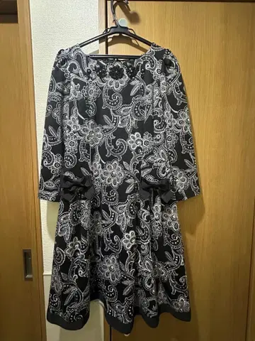 몇 번 안 입은 새상품급 슈퍼뷰티 원피스 40 레이스 리본