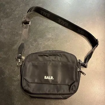 BALR. 블랙 숄더백