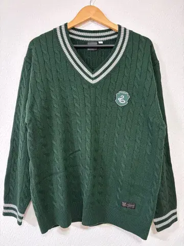 GU x HARRY POTTER 콜라보 슬리데린 V넥 스웨터 L