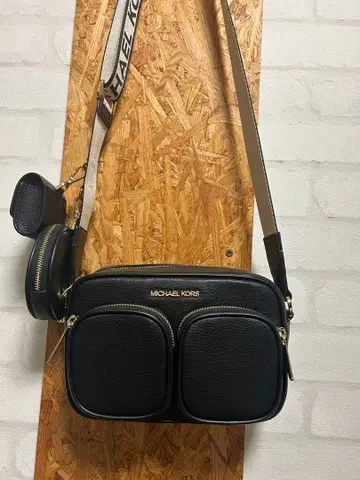 MICHAEL KORS 블랙 숄더백