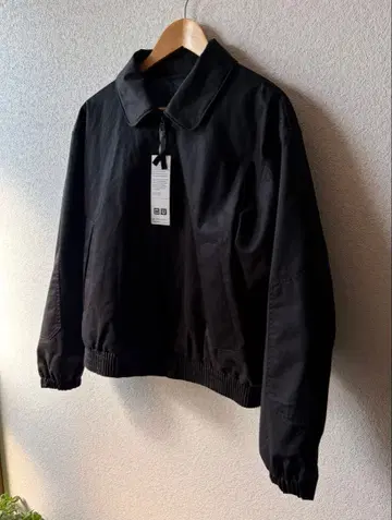 사이즈 M UNIQLO U 퍼프 테크 숏 블루종 블랙