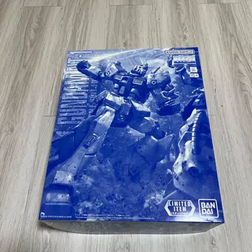 MG 1/100 건담 NT-1 Ver. 2.0 클리어 컬러