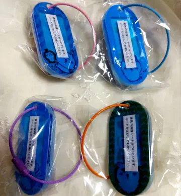 치이카와 아크릴 네임택 하치와레 모몽가 시사 4점 세트