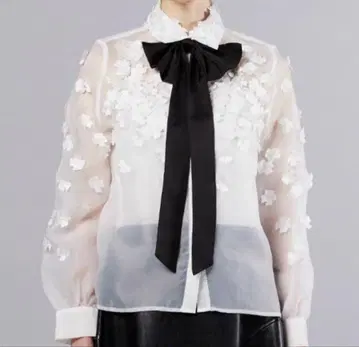 Sov. / 오간자 플라워 보타이 셔츠