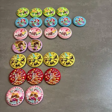 디즈니 자수 캔뱃지 1개 580엔