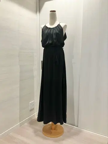 새상품급 [ H&M ] 롱 드레스 블랙 M~LL