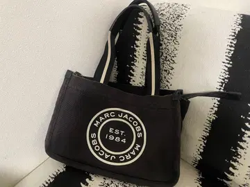 마크제이콥스 토트백 지퍼 포함