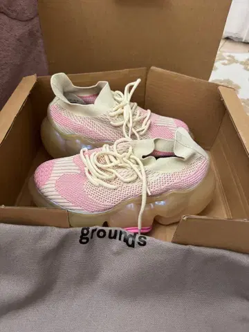 grounds MOOPIE AURORA 크림 스트로베리