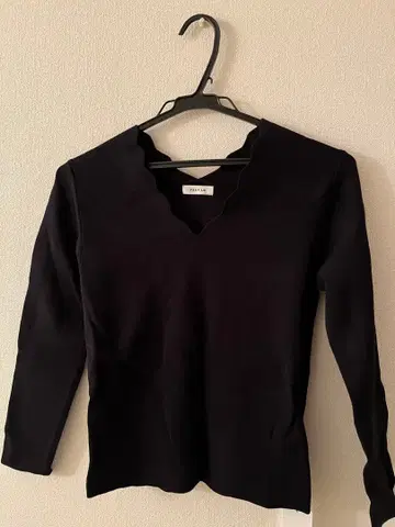 프레이 아이디 블랙 V넥 긴팔 니트 S