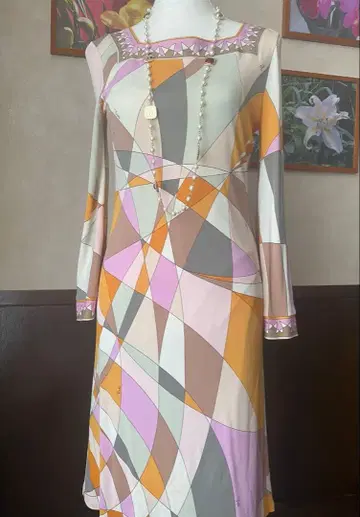 이탈리아제 에밀리오 푸치 핑크 원피스 긴팔 EMILIO PUCCI 기하학