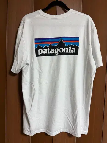 patagonia 화이트 T셔츠 L 사이즈
