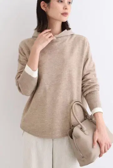 인디비 캐시미어 혼방 니트 후드티