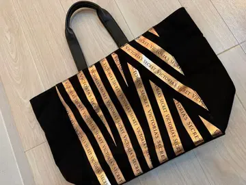 택 포함 새상품 Victoria's Secret 토트백