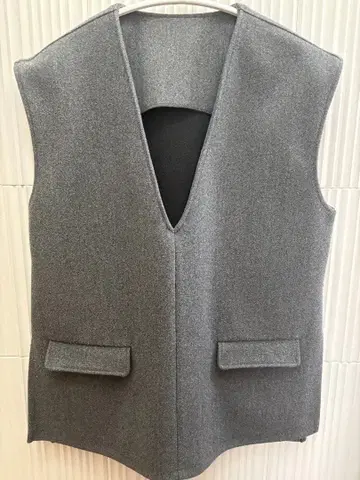 그레이 V넥 베스트