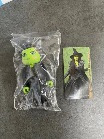 위키드 엘파바 & 베어브릭 세트