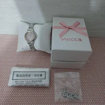 시티즌 위카 솔라 여성용 손목시계 KH9-914-93