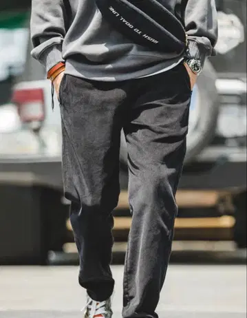 KARAKU 코듀로이 이지 팬츠 블랙