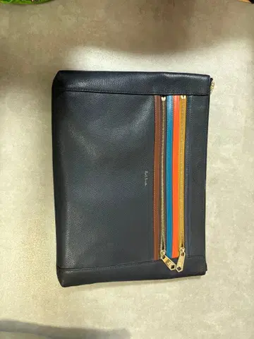 네이비 가죽 클러치백