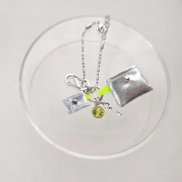 실버 파우치 ( neon yellow )