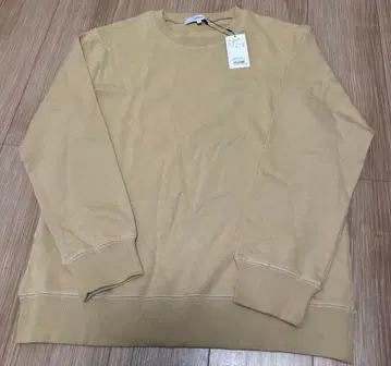 새상품 어반 리서치 베이지 크루넥 맨투맨 XL