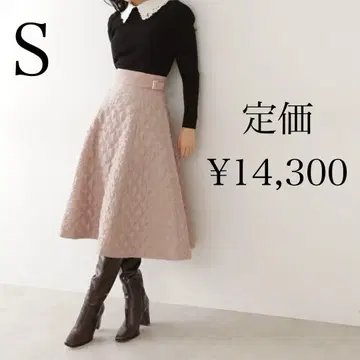 퀼트풍 자카드 플레어 스커트