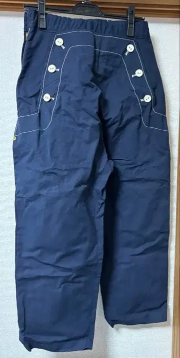 mercibeaucoup, 바지