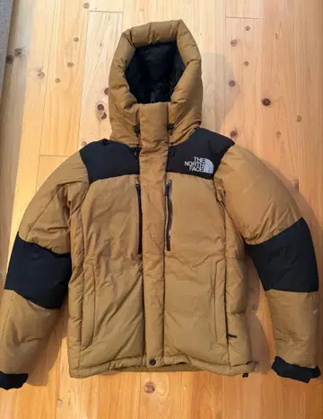 The North Face 다운 자켓 베이지/블랙
