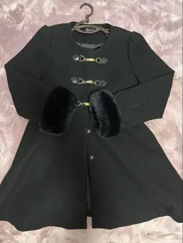 evelyn 비트 플레어 코트