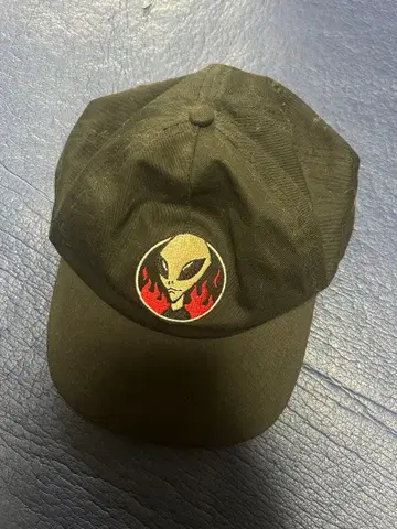 THRASHER x 에이리언워크샵 자수 캡 블랙 스케이터