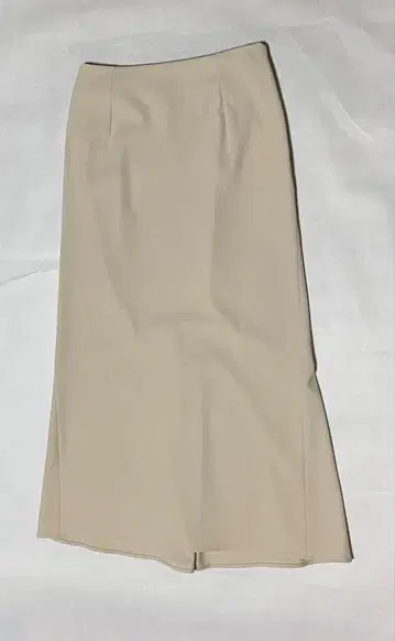 베이지 타이트 스커트 M 사이즈 택 포함 새상품