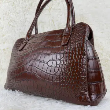 핸드백 악어 엠보싱 가죽 브라운 바닥 있음 자립 가능