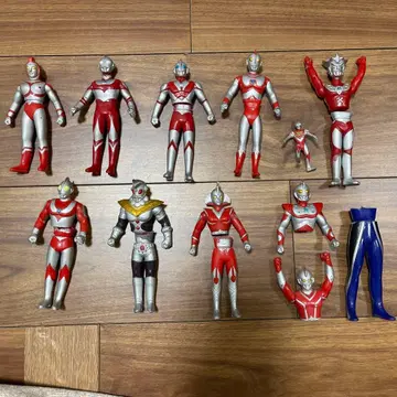 울트라맨 피규어 9체 세트