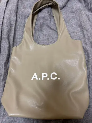 아페쎄 A.P.C. Ninon 스몰 토트백