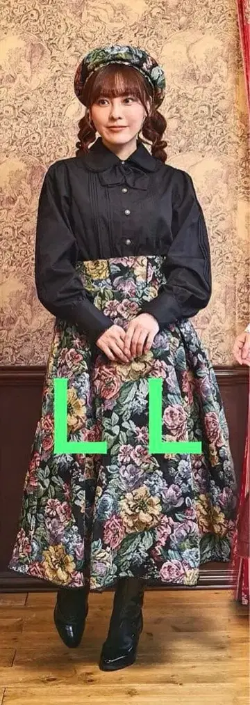 새상품 시마무라 쿠루미 씨 노엘 드 메모와르 고블랑풍 스커트 블랙 LL