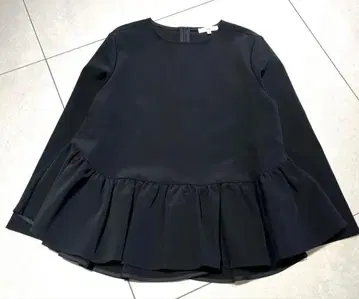 yori. 새상품급. 페플럼 프릴 블라우스 풀오버