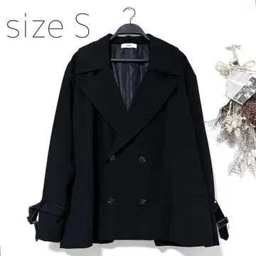 [ 완판템 ] 루스 드레이프 기믹 숏 트렌치코트 S