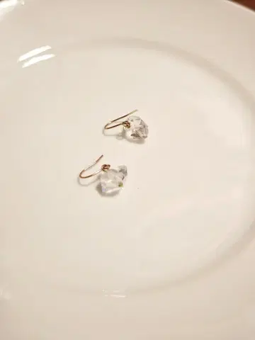 accessories mau 하키머 다이아몬드 귀걸이